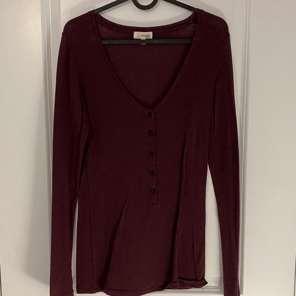 Aritzia wilfred burgundy Henley sz xs preloved - Picture 4 of 6